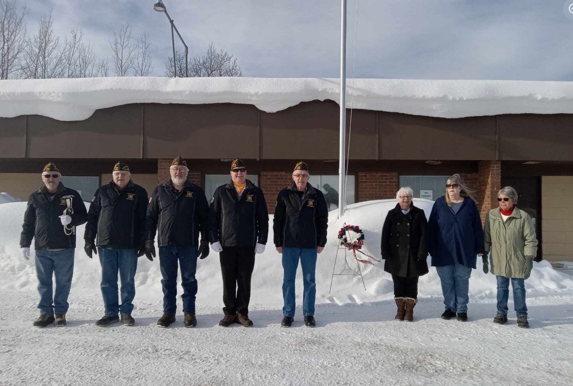 Members of Ranger VFW Post 6165 in front of the hall